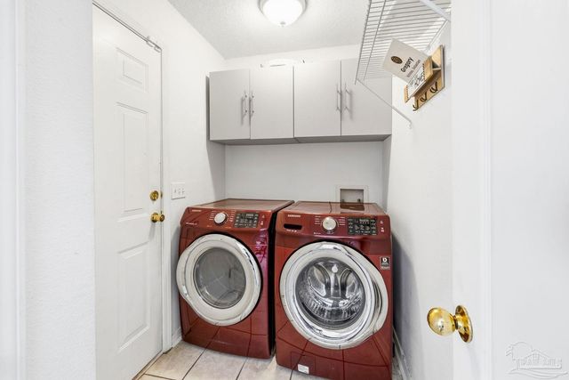 167 Carrier Dr, Pensacola, FL 32506