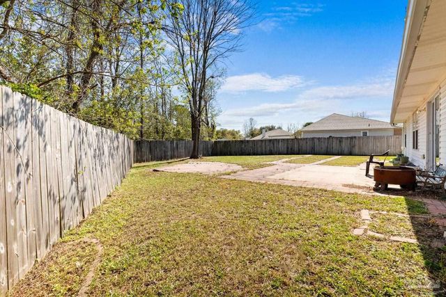 167 Carrier Dr, Pensacola, FL 32506