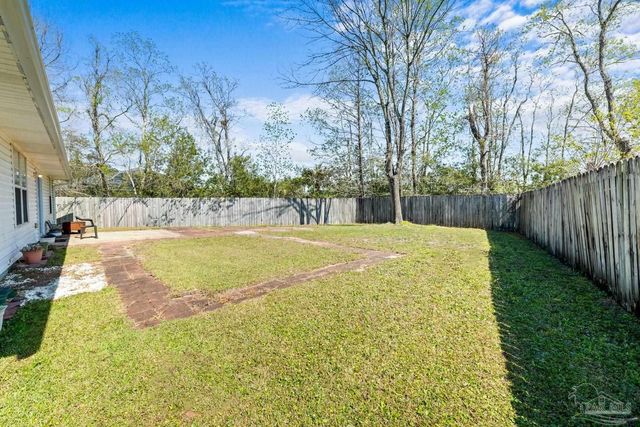 167 Carrier Dr, Pensacola, FL 32506