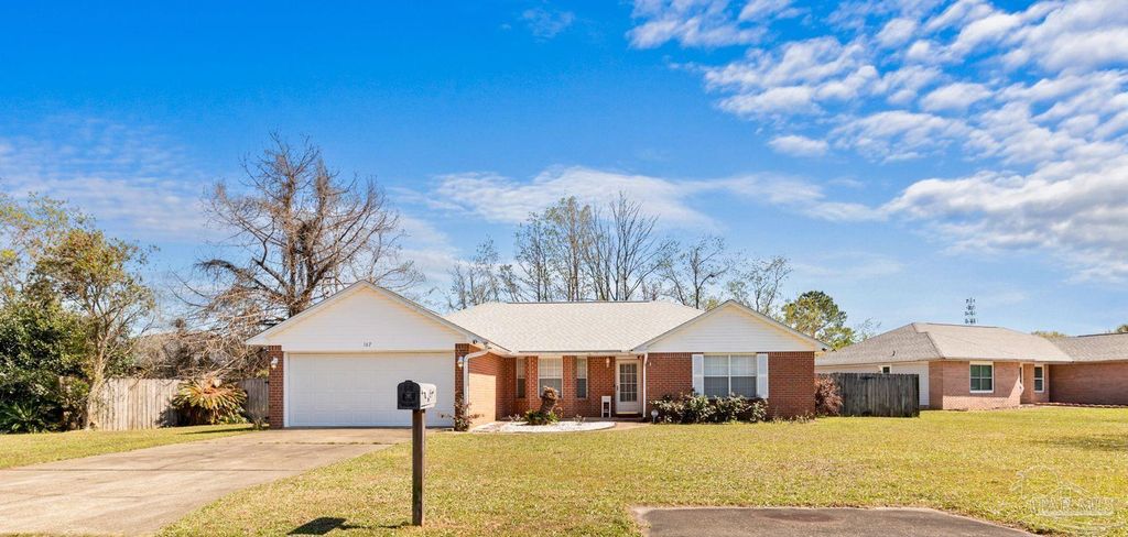 167 Carrier Dr, Pensacola, FL 32506