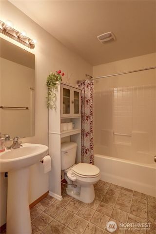 29704 SE 217th pl se, Kent, WA 98042