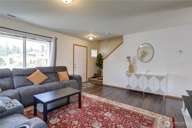 29704 SE 217th pl se, Kent, WA 98042