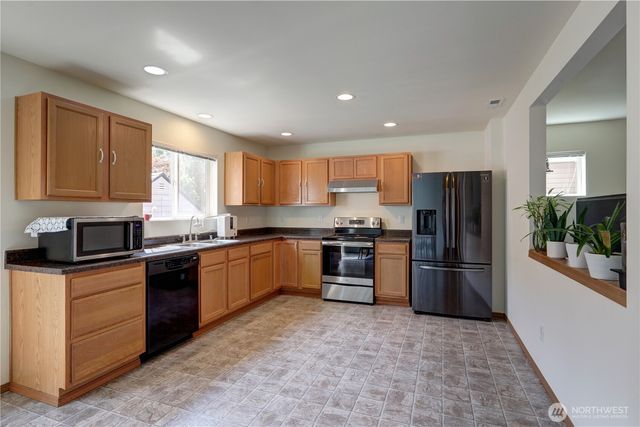 29704 SE 217th pl se, Kent, WA 98042