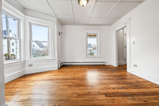 93 Pleasant Street, Littleton, NH 03561