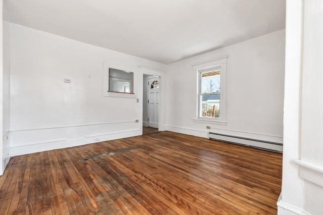 93 Pleasant Street, Littleton, NH 03561