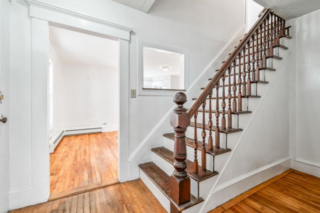 93 Pleasant Street, Littleton, NH 03561