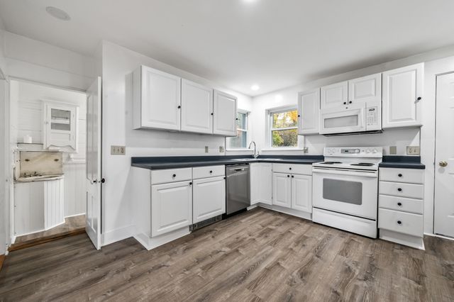 93 Pleasant Street, Littleton, NH 03561