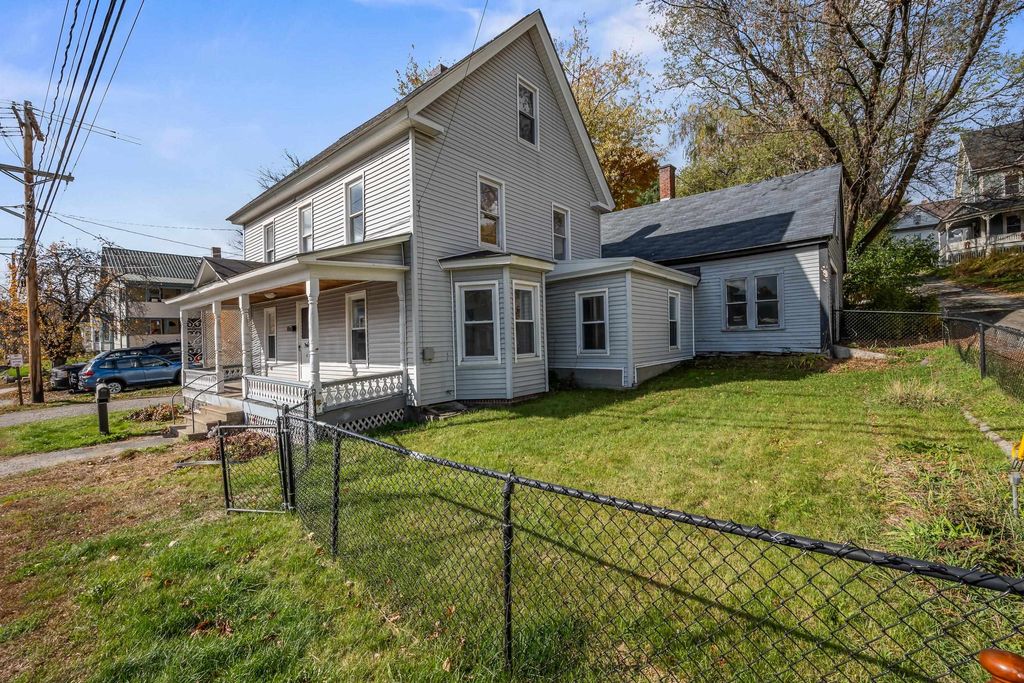 93 Pleasant Street, Littleton, NH 03561