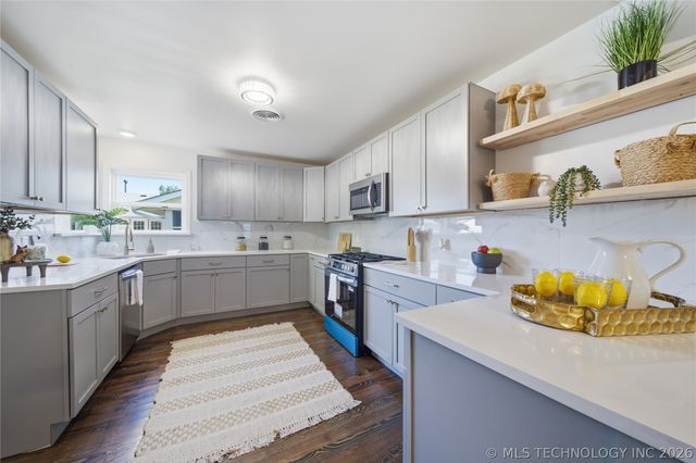 4110 S Detroit Avenue, Tulsa, OK 74105