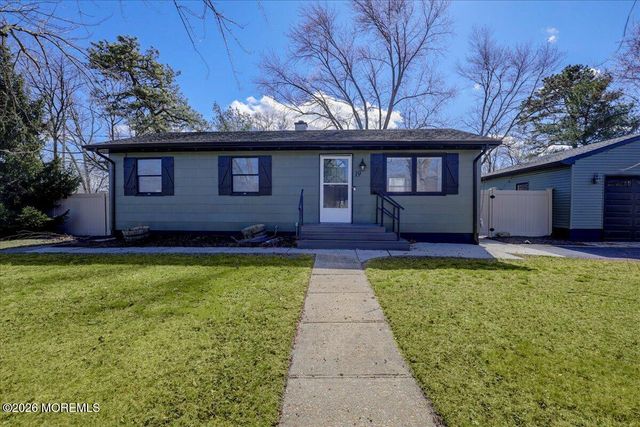 19 Georgian Boulevard, Jackson, NJ 08527