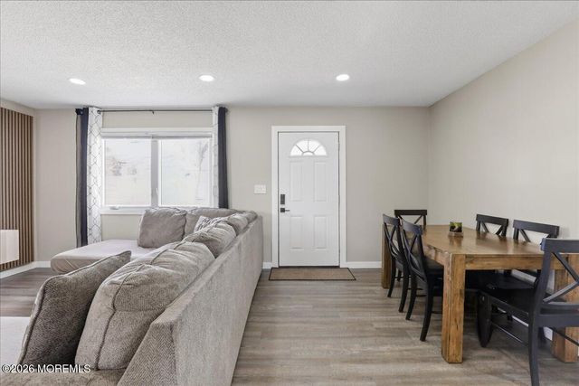 19 Georgian Boulevard, Jackson, NJ 08527