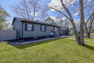 19 Georgian Boulevard, Jackson, NJ 08527