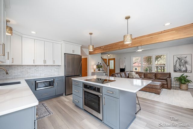 12666 Grand River Drive Se, Lowell Twp, MI 49331