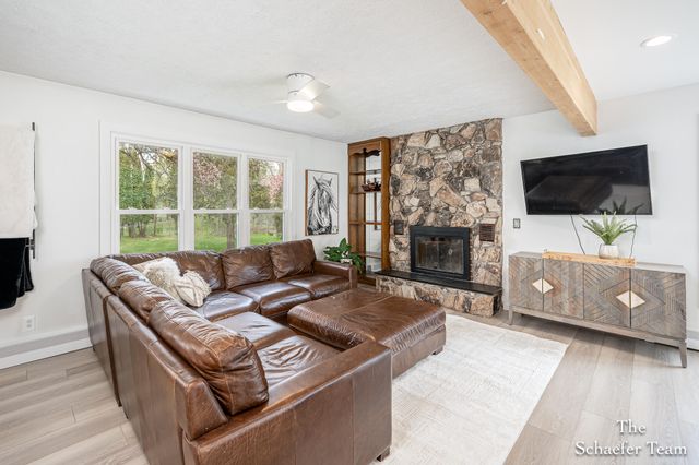 12666 Grand River Drive Se, Lowell Twp, MI 49331