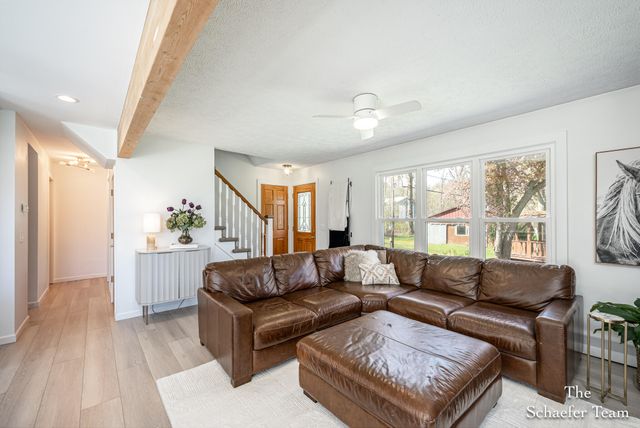 12666 Grand River Drive Se, Lowell Twp, MI 49331