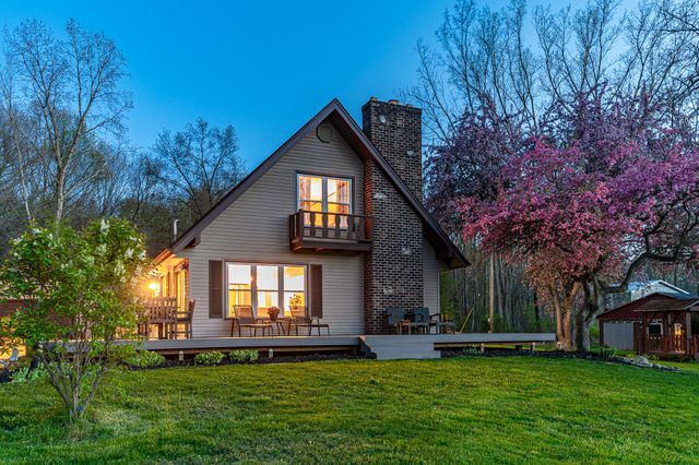 12666 Grand River Drive Se, Lowell Twp, MI 49331