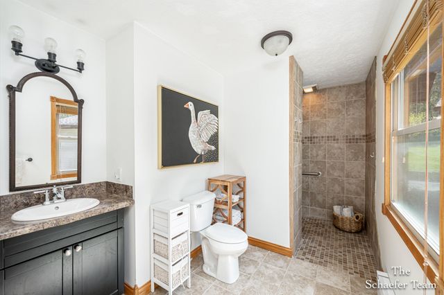12666 Grand River Drive Se, Lowell Twp, MI 49331