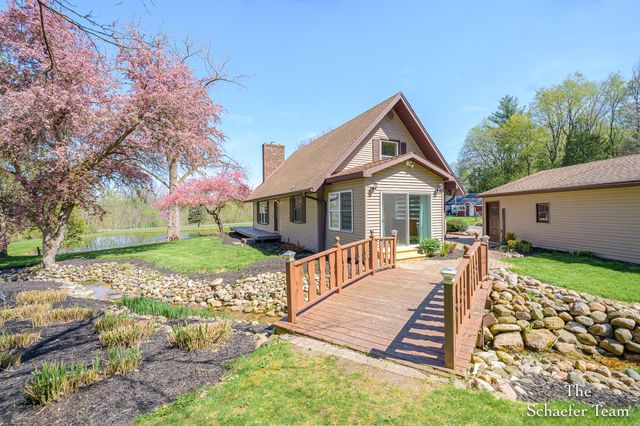 12666 Grand River Drive Se, Lowell Twp, MI 49331
