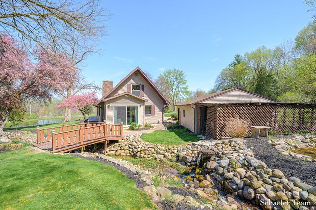 12666 Grand River Drive Se, Lowell Twp, MI 49331