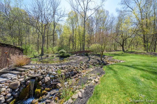 12666 Grand River Drive Se, Lowell Twp, MI 49331