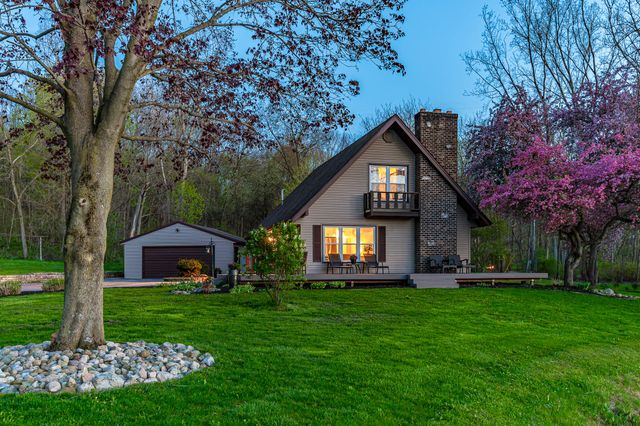 12666 Grand River Drive Se, Lowell Twp, MI 49331
