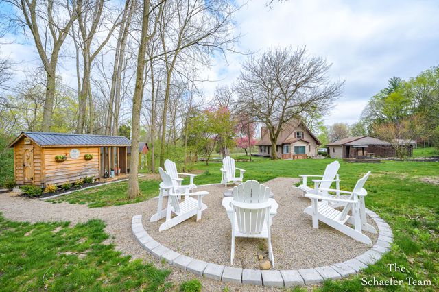 12666 Grand River Drive Se, Lowell Twp, MI 49331