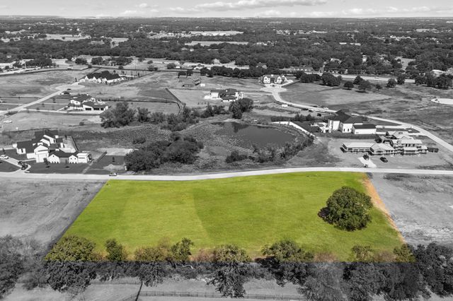 1318 Clydesdale Road, Bartonville, TX 76226