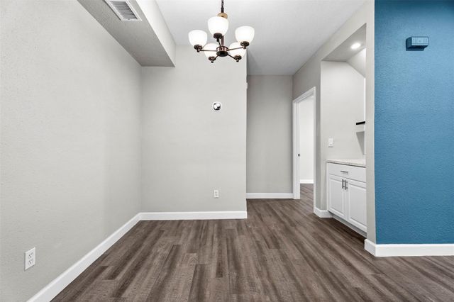 1881 Bering Drive 55, Houston, TX 77057