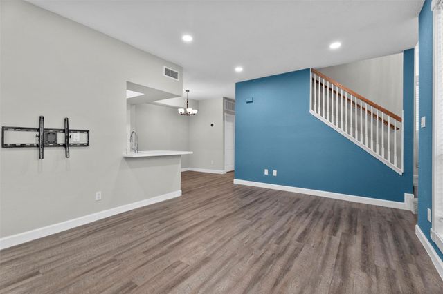 1881 Bering Drive 55, Houston, TX 77057