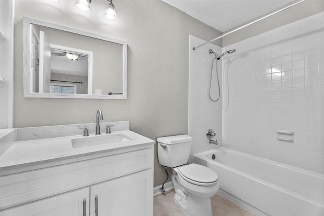 1881 Bering Drive 55, Houston, TX 77057