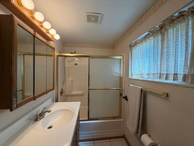 121 W Patty LANE, Monroeville, PA 15146