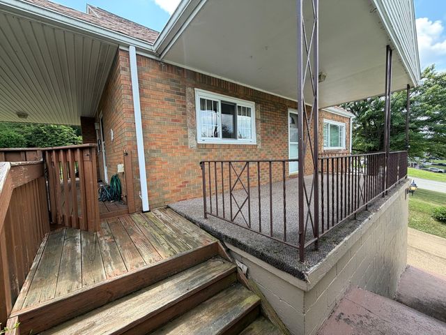 121 W Patty LANE, Monroeville, PA 15146
