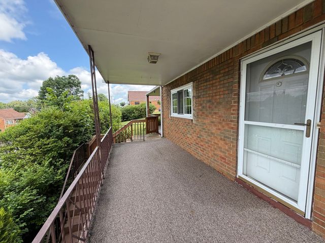 121 W Patty LANE, Monroeville, PA 15146