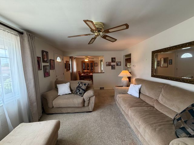 121 W Patty LANE, Monroeville, PA 15146