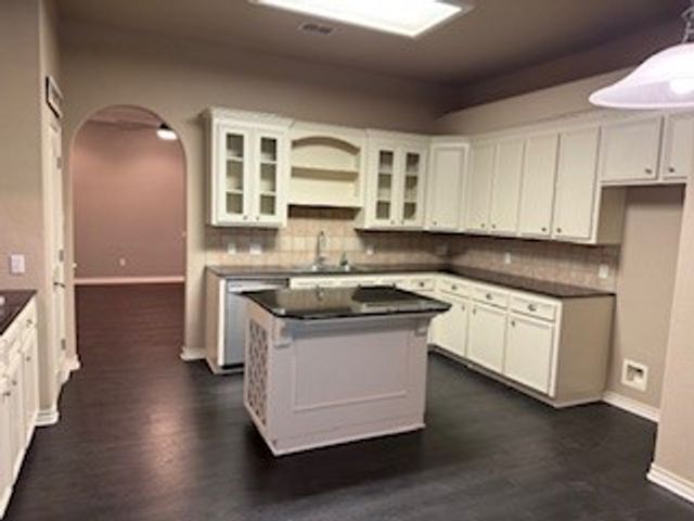 7001 Madiera Dr, Corpus Christi, TX 78414