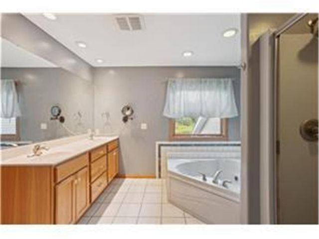 988 County Road T, Hammond, WI 54015