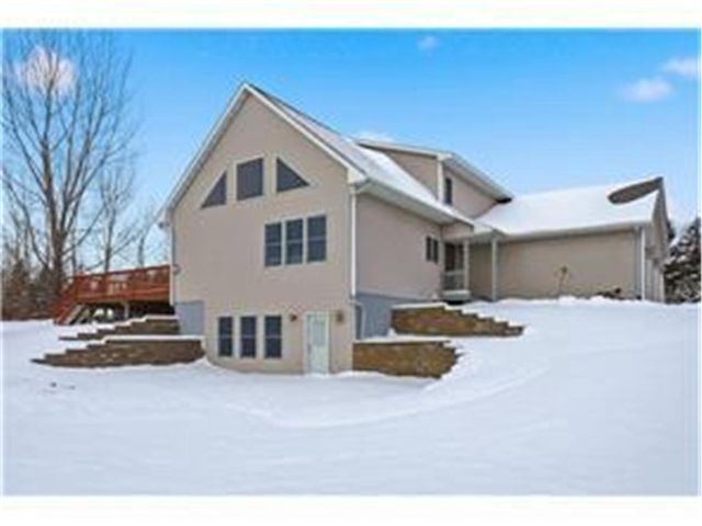 988 County Road T, Hammond, WI 54015