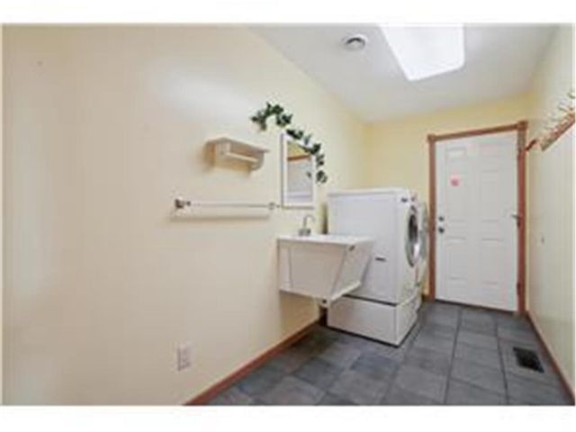 988 County Road T, Hammond, WI 54015