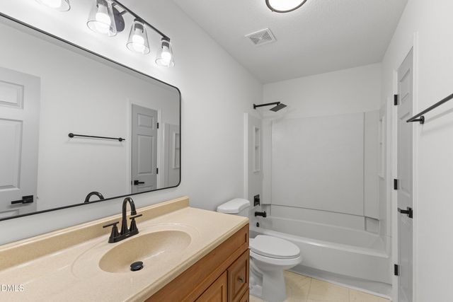 5529 Hamstead Crossing, Raleigh, NC 27612