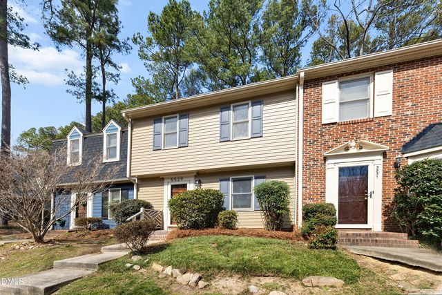 5529 Hamstead Crossing, Raleigh, NC 27612