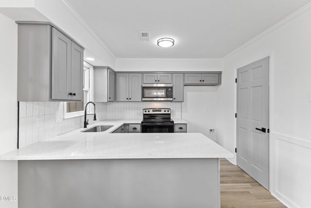 5529 Hamstead Crossing, Raleigh, NC 27612