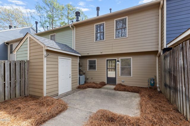 5529 Hamstead Crossing, Raleigh, NC 27612