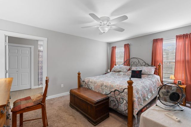 211 Oakwood Circle, Cleveland, TN 37312