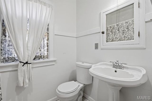 619 Carson Road, Ferguson, MO 63135