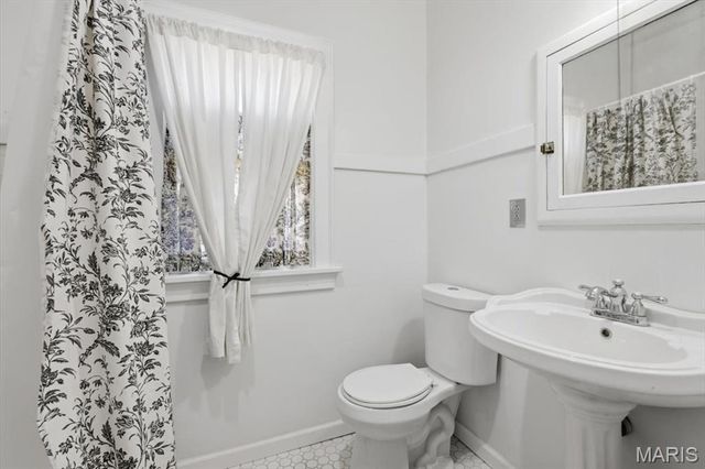 619 Carson Road, Ferguson, MO 63135