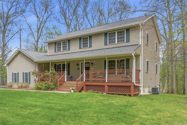 11 Peacock Circle, Washingtonville, NY 10992