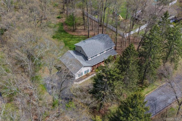 11 Peacock Circle, Washingtonville, NY 10992