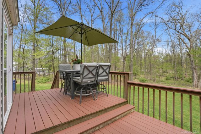 11 Peacock Circle, Washingtonville, NY 10992