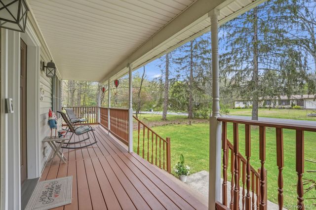 11 Peacock Circle, Washingtonville, NY 10992