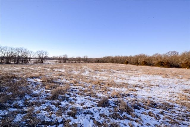 14546 NE CR 5313 Road, Adrian, MO 64720